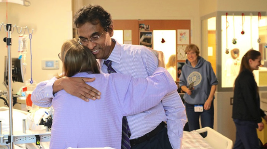 芝加哥大学医学中心进行历史性的连续三重器官移植手术 芝加哥大学医学中心进行历史性的连续三重器官移植手术